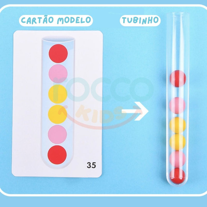 Tubo de bolinhas coloridas montessori